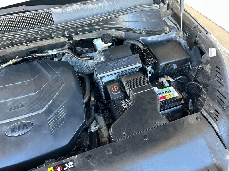 Kia Sorento Vehicle Full-screen Gallery Image 10