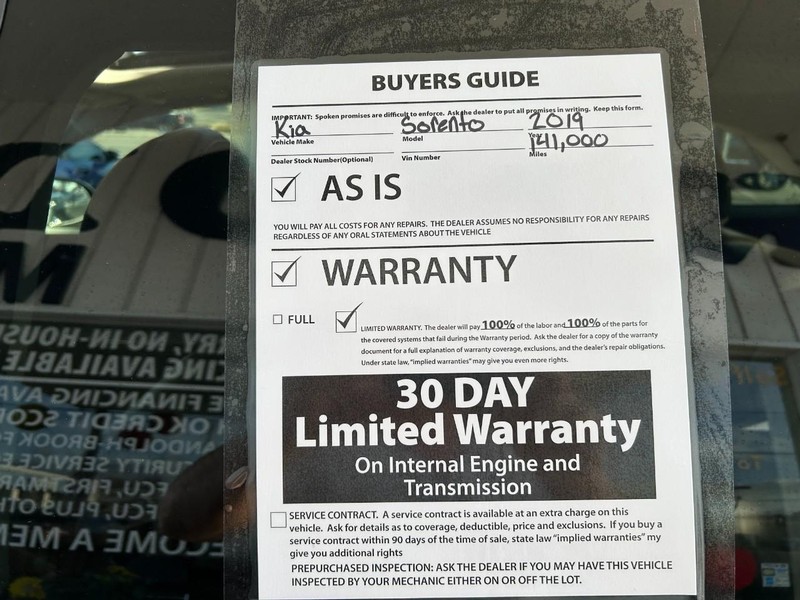 Kia Sorento Vehicle Full-screen Gallery Image 11