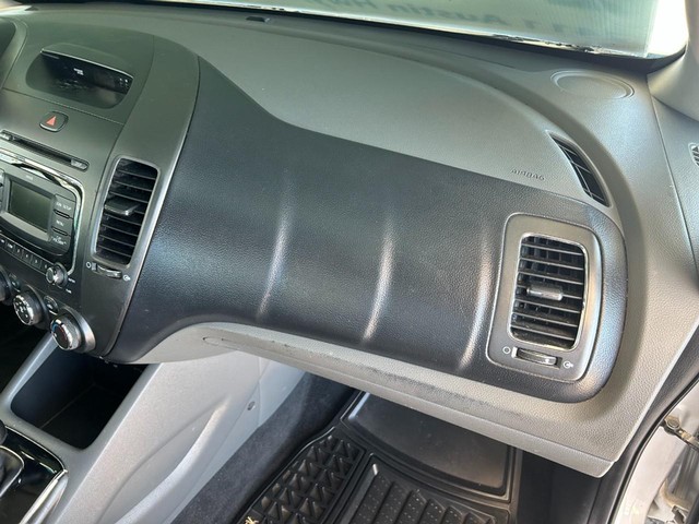 2018 Kia FORTE LX - Photo 22