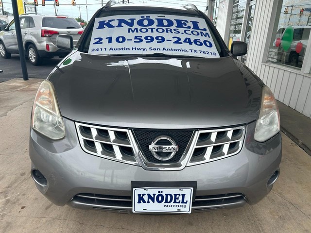 2013 Nissan Rogue SV FWD's photo