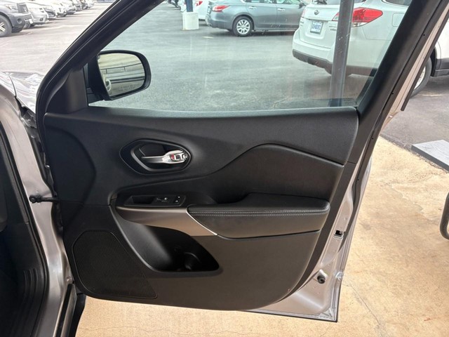 2019 Jeep Cherokee Latitude - Photo 26
