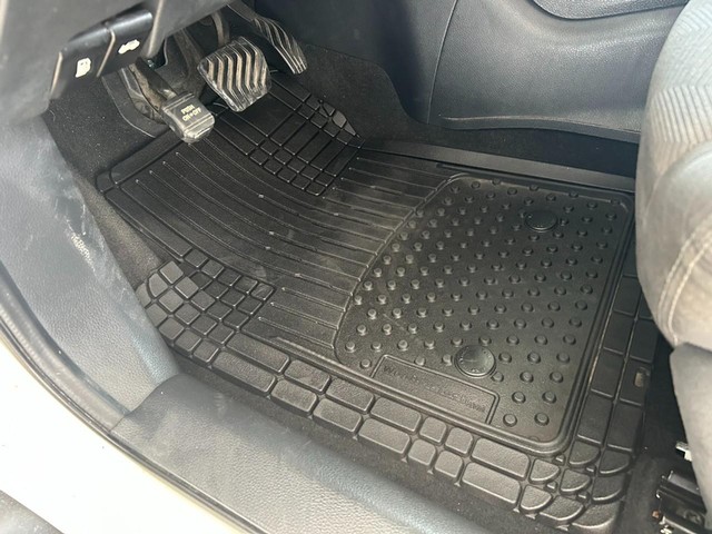 2016 Nissan Rogue SV - Photo 9