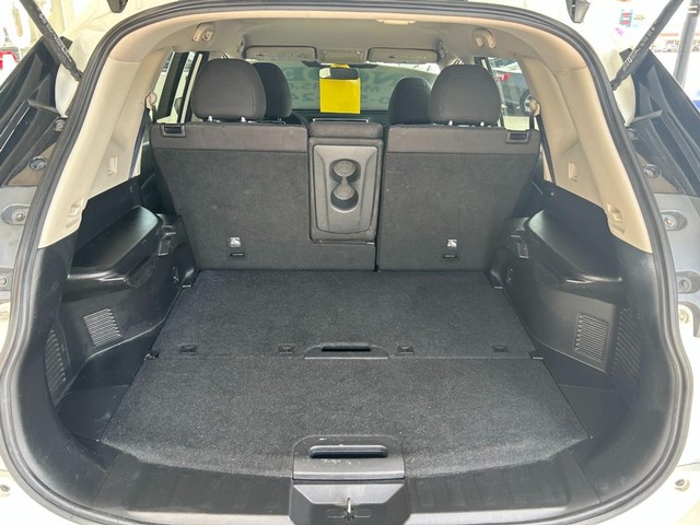 2016 Nissan Rogue SV - Photo 15