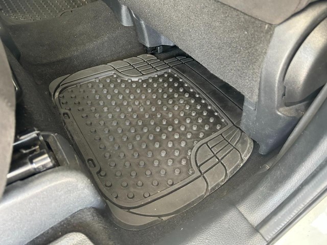 2016 Nissan Rogue SV - Photo 16