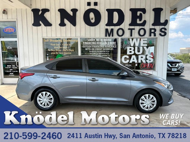 Hyundai Accent 4-Door SE - San Antonio TX