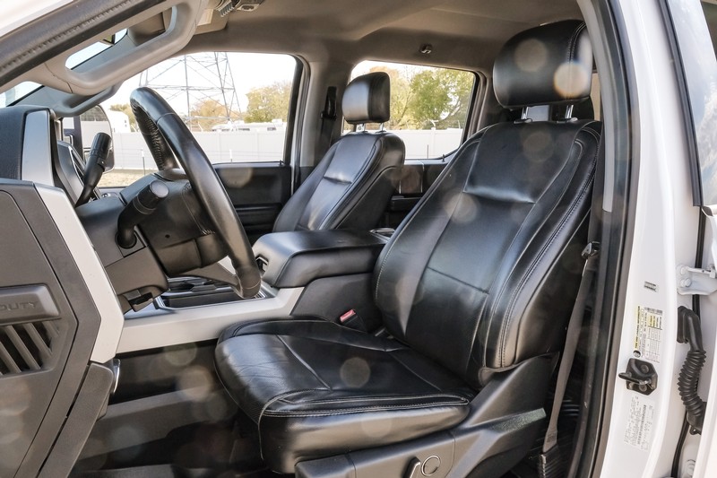 Ford Super Duty F-250 SRW Vehicle Full-screen Gallery Image 03