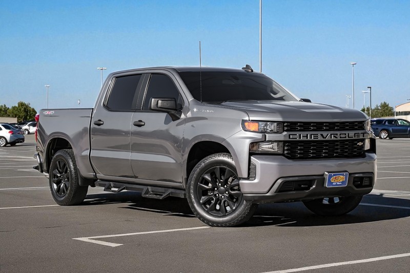 Chevrolet Silverado 1500 Vehicle Full-screen Gallery Image 02