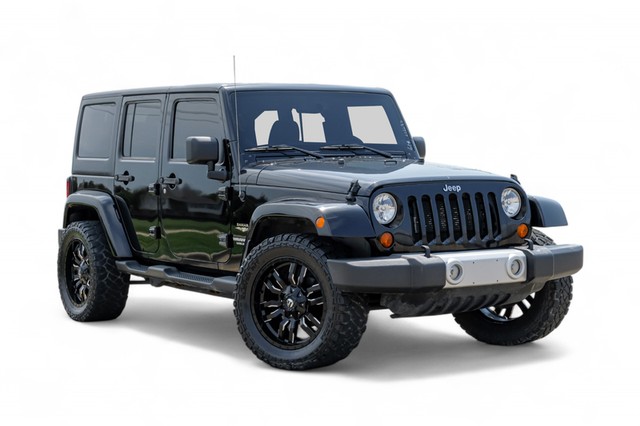 more details - jeep wrangler unlimited