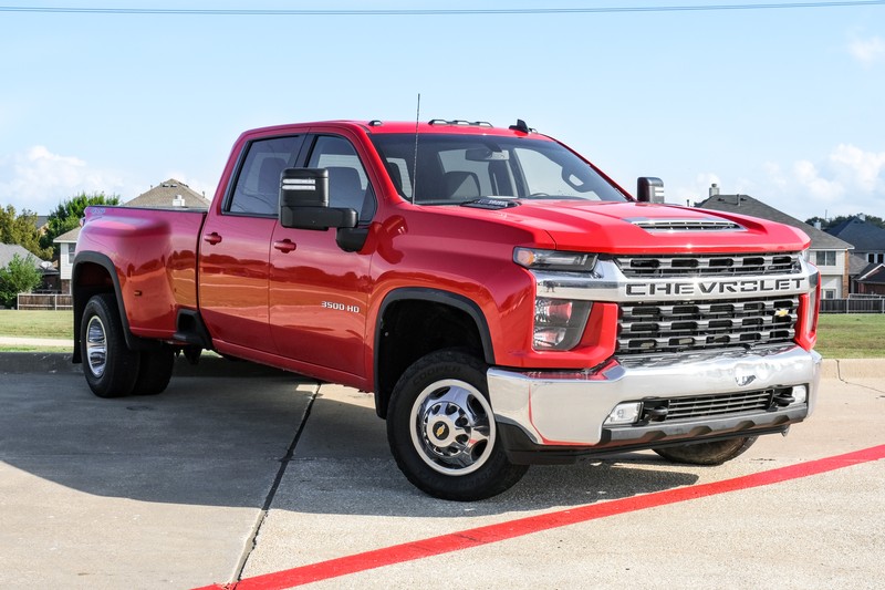 Chevrolet Silverado 3500HD Vehicle Full-screen Gallery Image 03