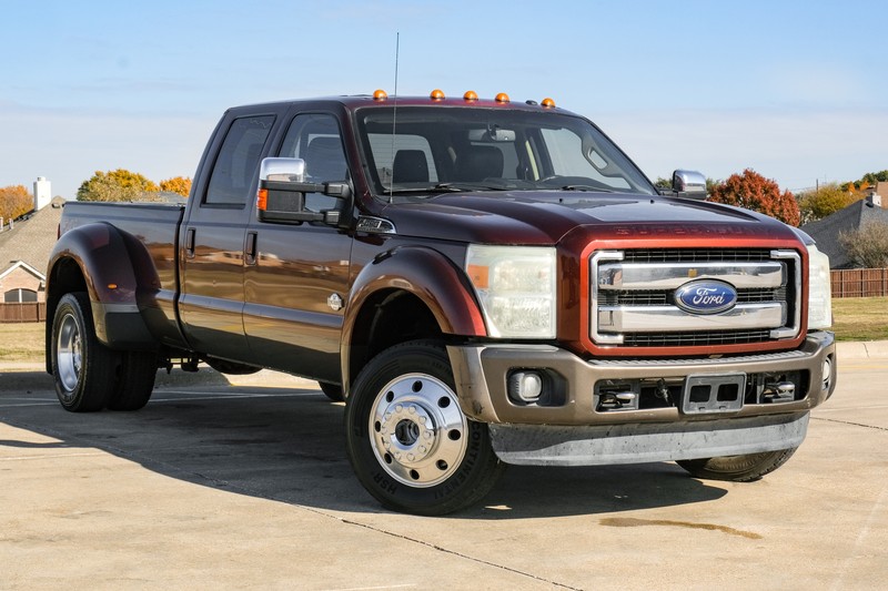 Ford Super Duty F-450 DRW Vehicle Full-screen Gallery Image 02