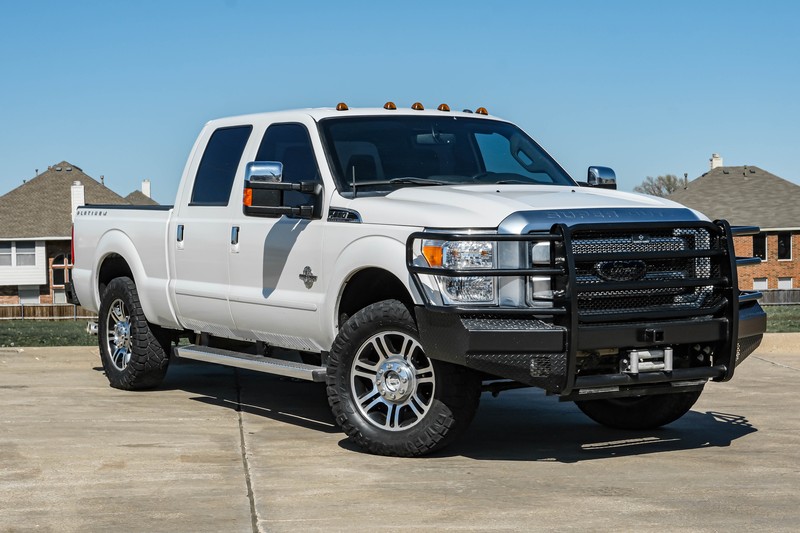 Ford Super Duty F-250 SRW Vehicle Full-screen Gallery Image 02