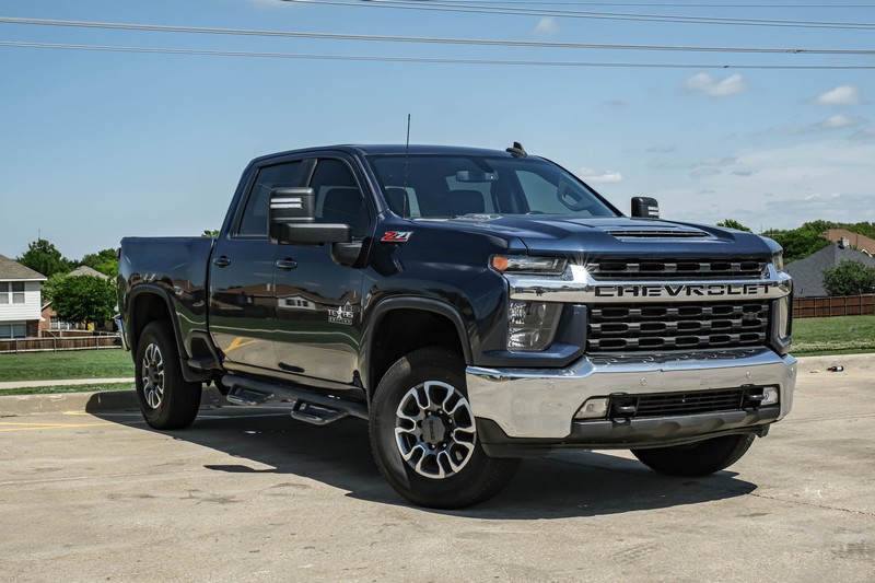 Chevrolet Silverado 2500HD Vehicle Full-screen Gallery Image 02