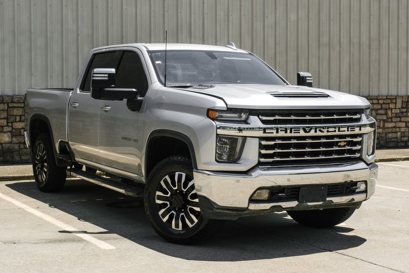 Chevrolet Silverado 2500HD Vehicle Full-screen Gallery Image 03