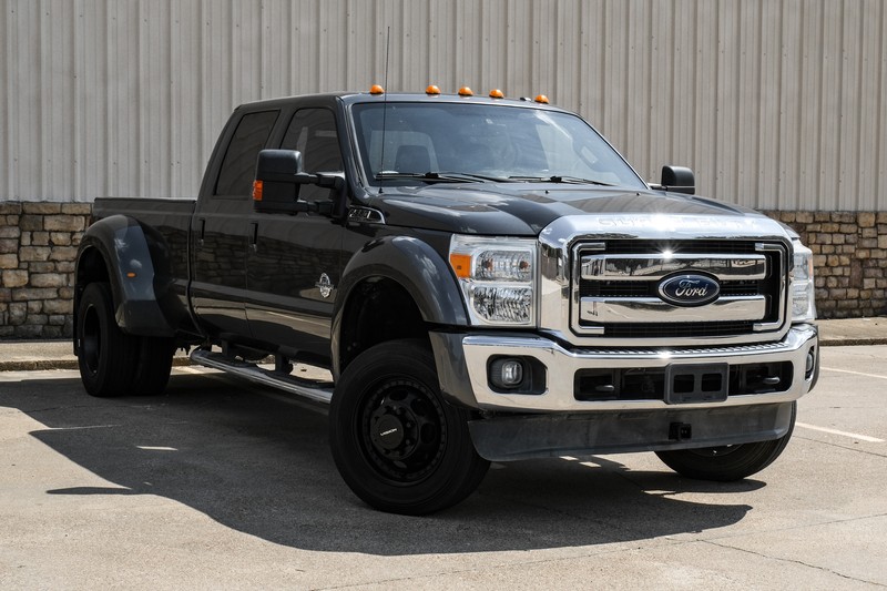 Ford Super Duty F-350 DRW Vehicle Full-screen Gallery Image 03