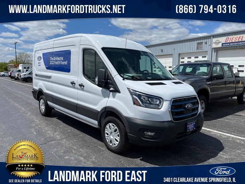 Used 2022 Ford Transit Van Base with VIN 1FTBW9CK8NKA13082 for sale in Springfield, IL