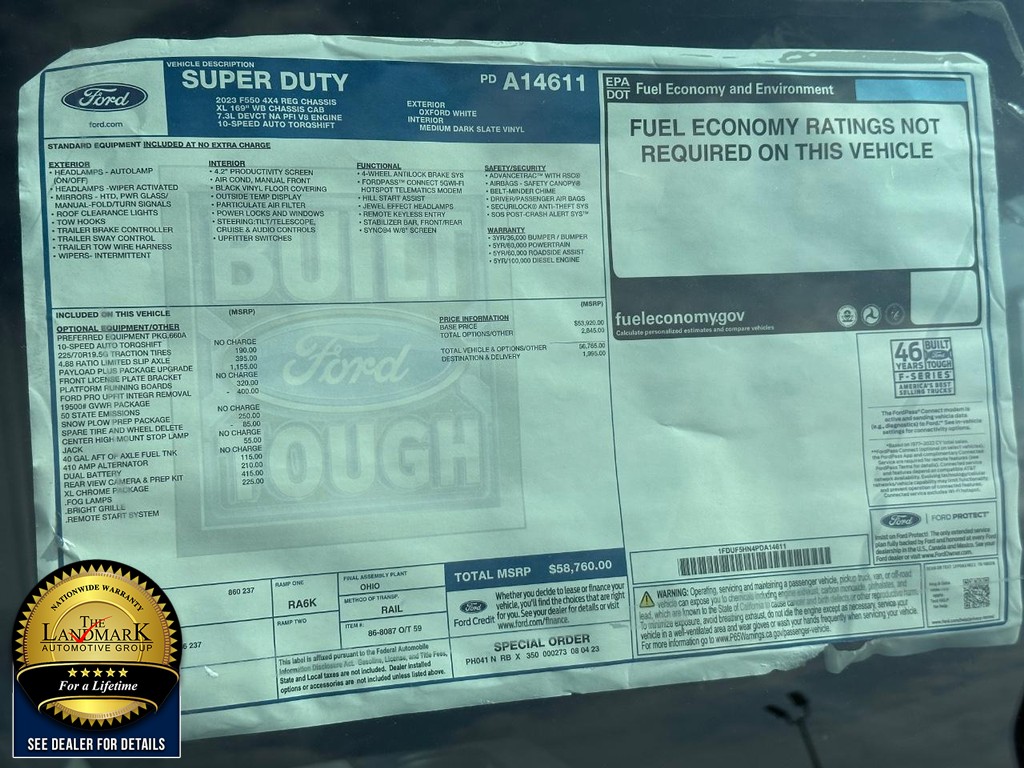 Ford Super Duty F-550 DRW Vehicle Full-screen Gallery Image 18