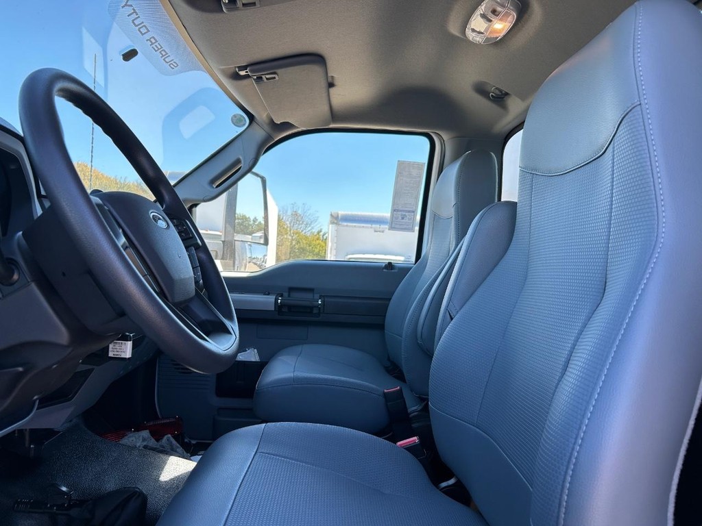 Ford F-650 Straight Frame Gas Vehicle Full-screen Gallery Image 9