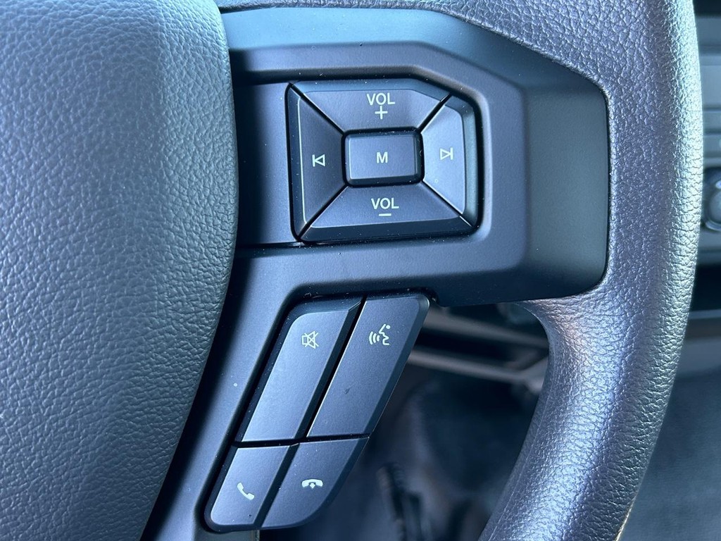 Ford F-650 Straight Frame Gas Vehicle Full-screen Gallery Image 11