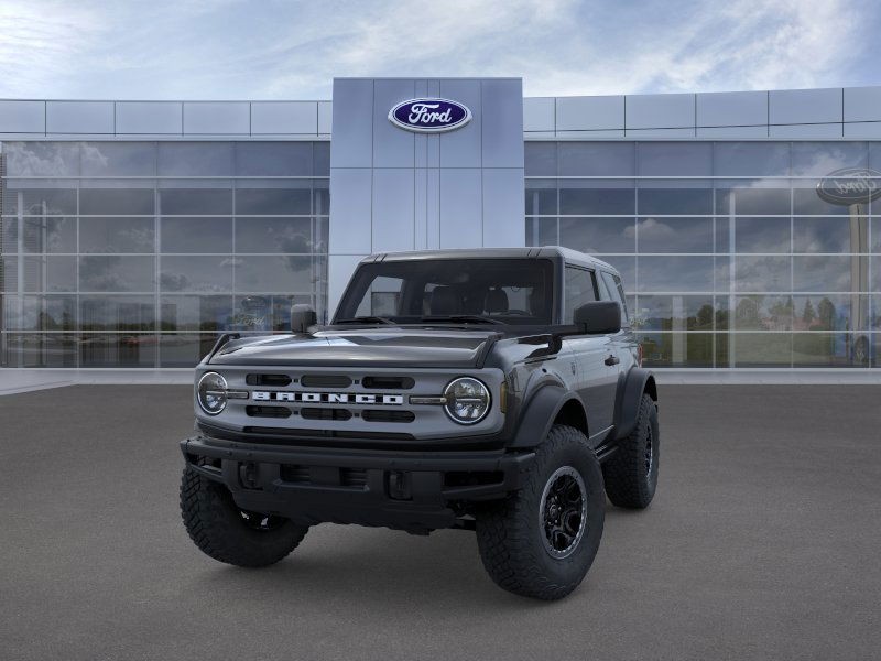 Ford Bronco Vehicle Full-screen Gallery Image 2