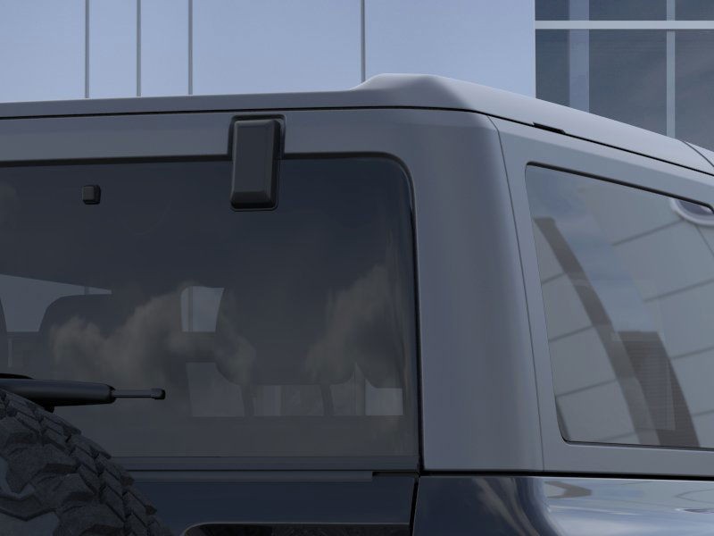 Ford Bronco Vehicle Full-screen Gallery Image 25