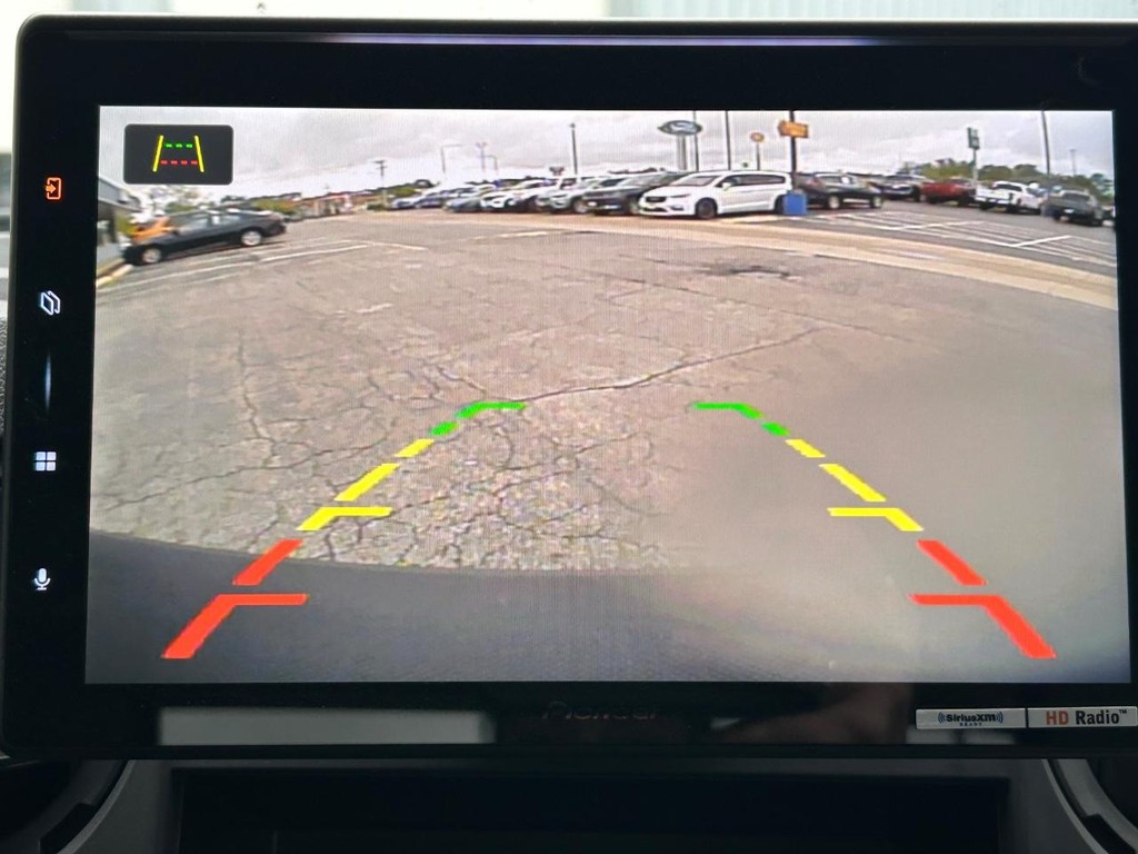 Ford F-750 Straight Frame Vehicle Full-screen Gallery Image 13