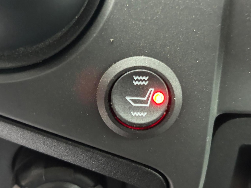 Ford F-750 Straight Frame Vehicle Full-screen Gallery Image 14