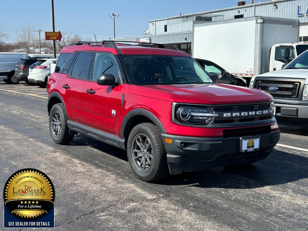 Ford Bronco Sport Vehicle Full-screen Gallery Image 03