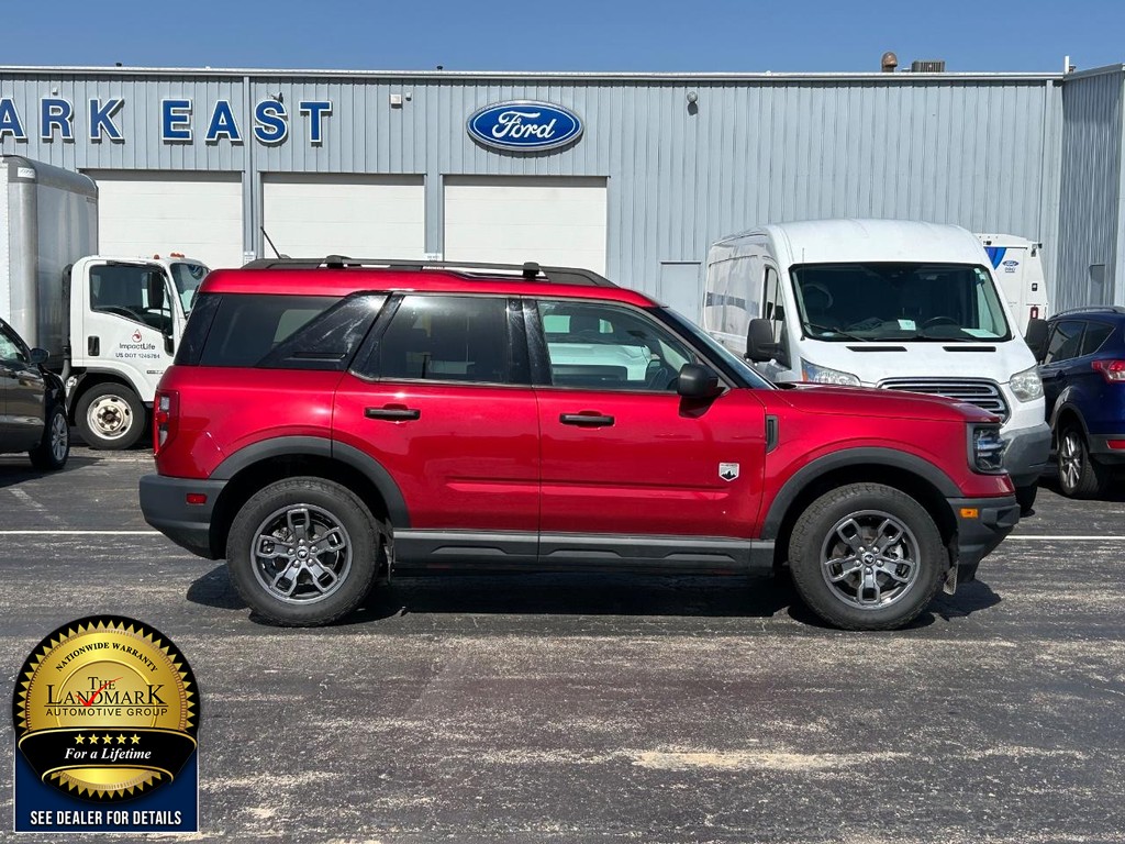 Ford Bronco Sport Vehicle Full-screen Gallery Image 04