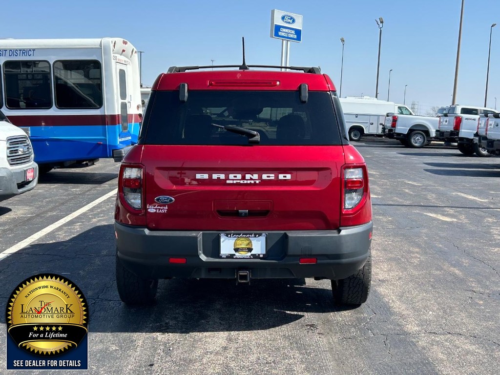 Ford Bronco Sport Vehicle Full-screen Gallery Image 06