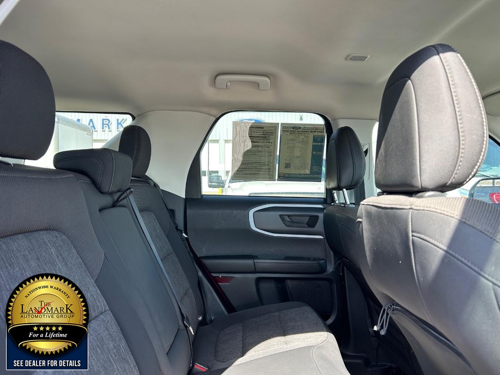 Ford Bronco Sport Vehicle Full-screen Gallery Image 14