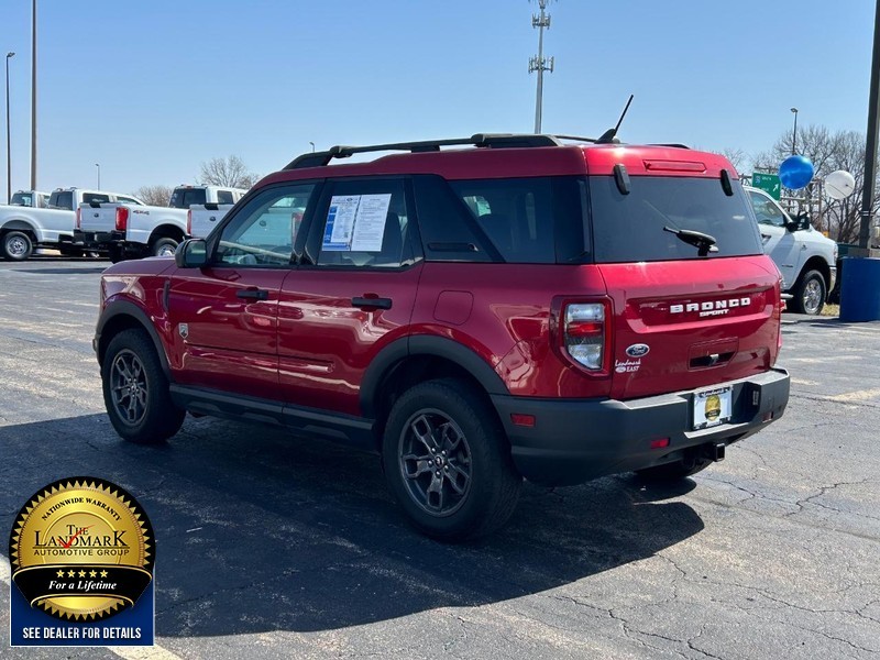 Ford Bronco Sport Vehicle Full-screen Gallery Image 6