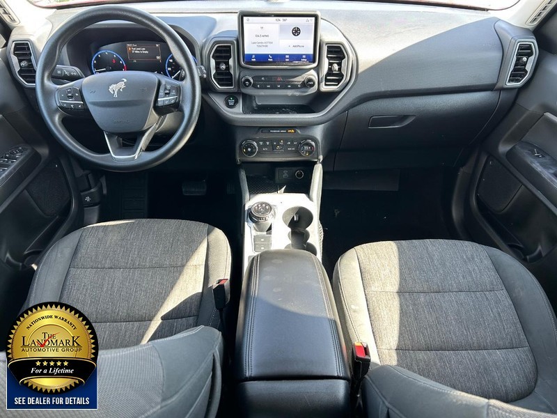 Ford Bronco Sport Vehicle Full-screen Gallery Image 15