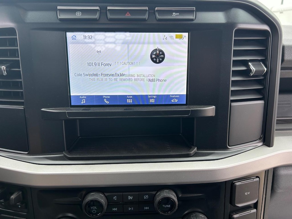 Ford F-550SD Vehicle Full-screen Gallery Image 12