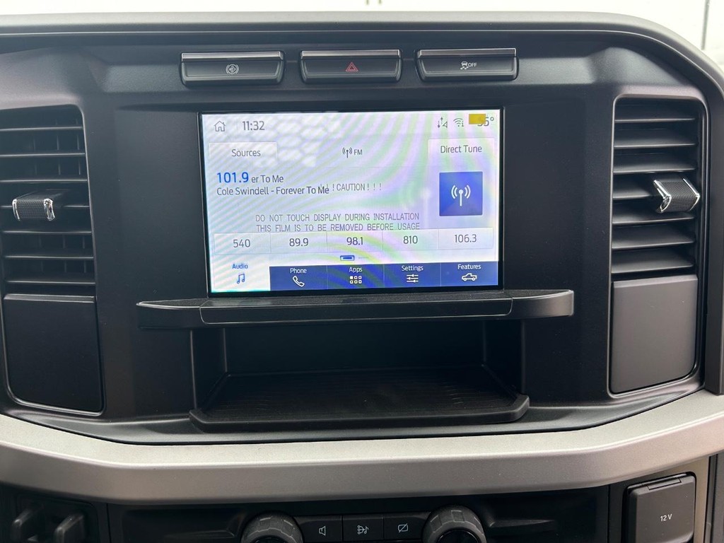 Ford F-550SD Vehicle Full-screen Gallery Image 10