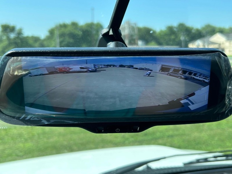 Ford E-Series Cutaway Vehicle Full-screen Gallery Image 11