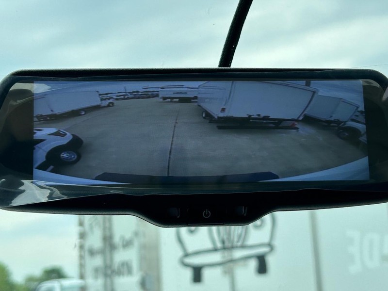 Ford E-Series Cutaway Vehicle Full-screen Gallery Image 8