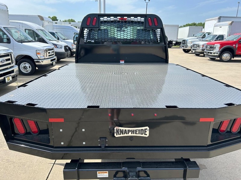 Ford Super Duty F-350 DRW Vehicle Full-screen Gallery Image 12