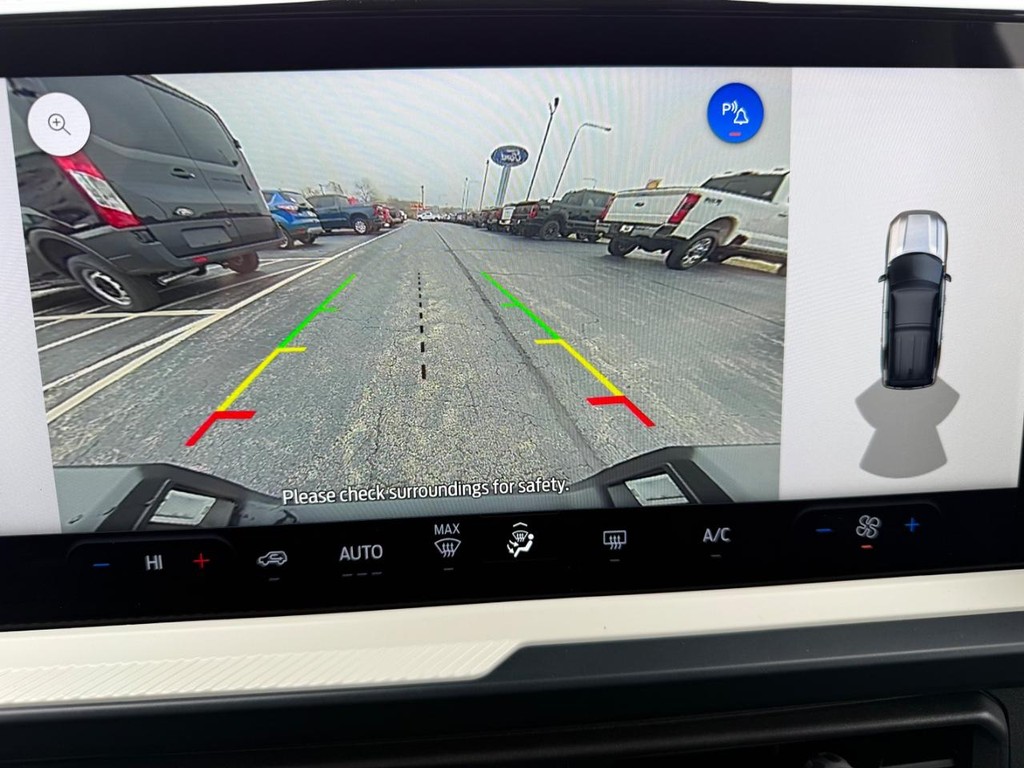 Ford Bronco Sport Vehicle Full-screen Gallery Image 8