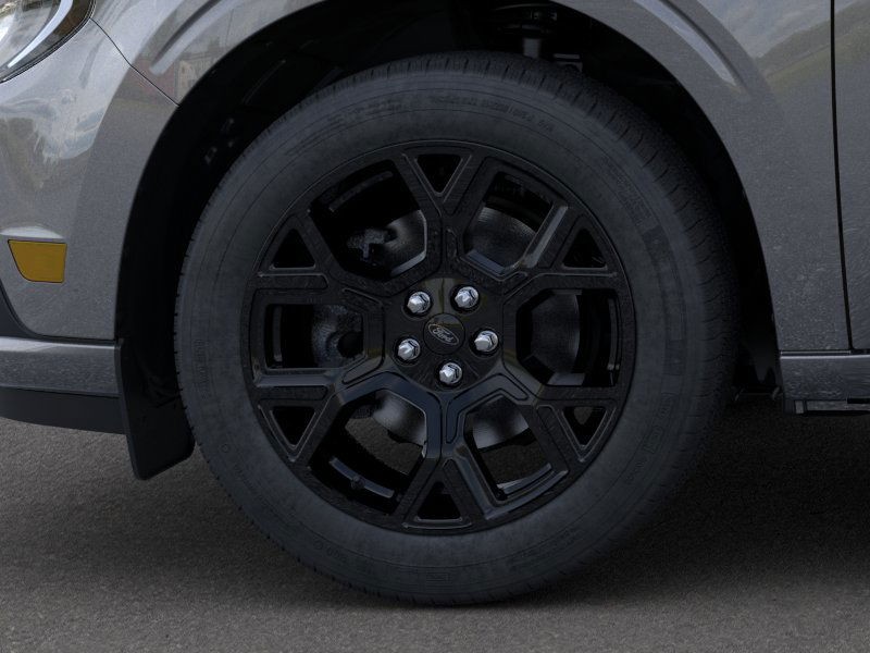 Ford W8T Vehicle Full-screen Gallery Image 20