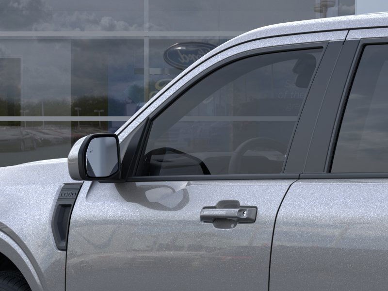 Ford W8T Vehicle Full-screen Gallery Image 21