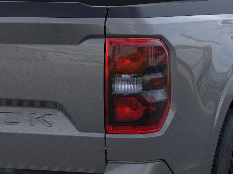 Ford W8T Vehicle Full-screen Gallery Image 22