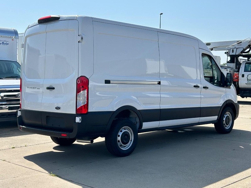 Ford Transit Cargo Van Vehicle Full-screen Gallery Image 3