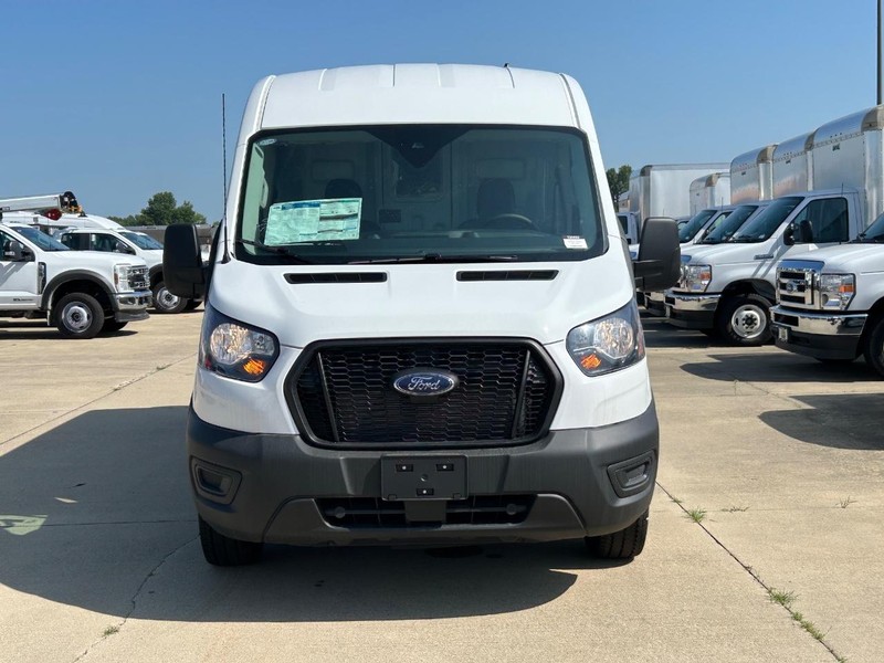 Ford Transit Cargo Van Vehicle Full-screen Gallery Image 4