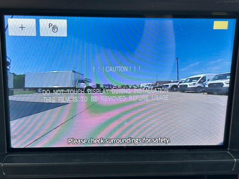 Ford Super Duty F-350 DRW Vehicle Full-screen Gallery Image 7