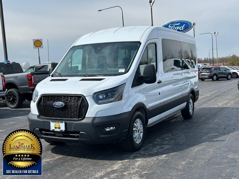 Ford Transit Passenger Wagon Vehicle Full-screen Gallery Image 5