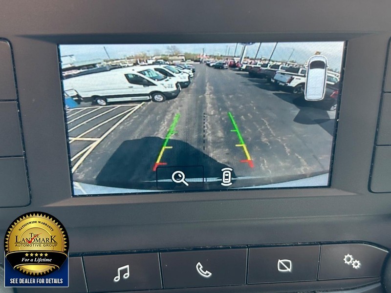 Ford Transit Passenger Wagon Vehicle Full-screen Gallery Image 12