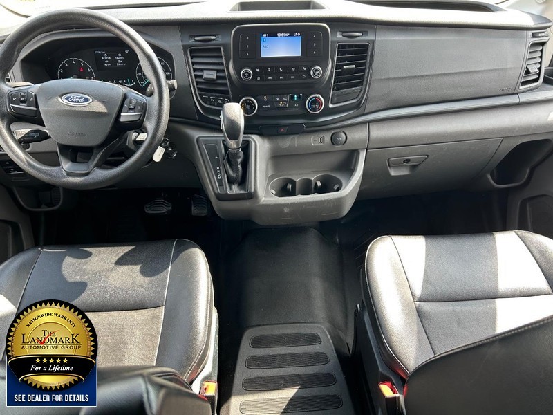 Ford Transit Passenger Wagon Vehicle Full-screen Gallery Image 15