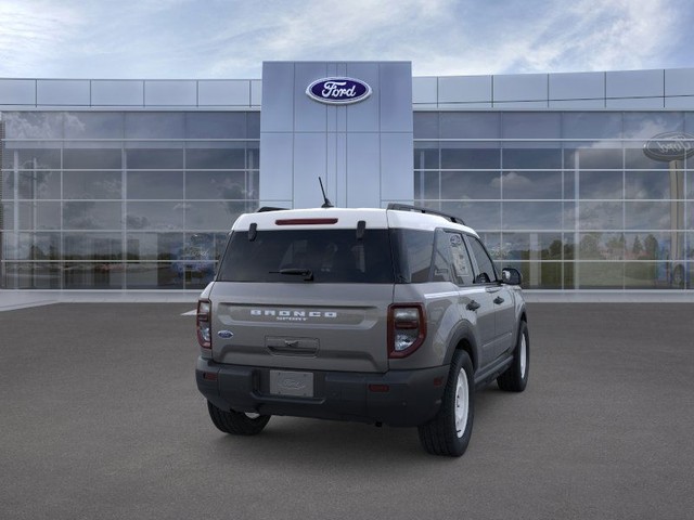 Ford Bronco Sport Vehicle Full-screen Gallery Image 8
