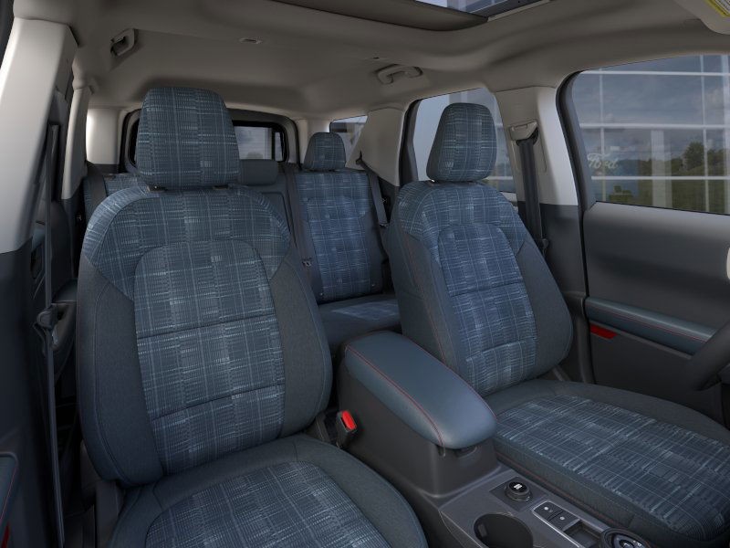 Ford Bronco Sport Vehicle Full-screen Gallery Image 10