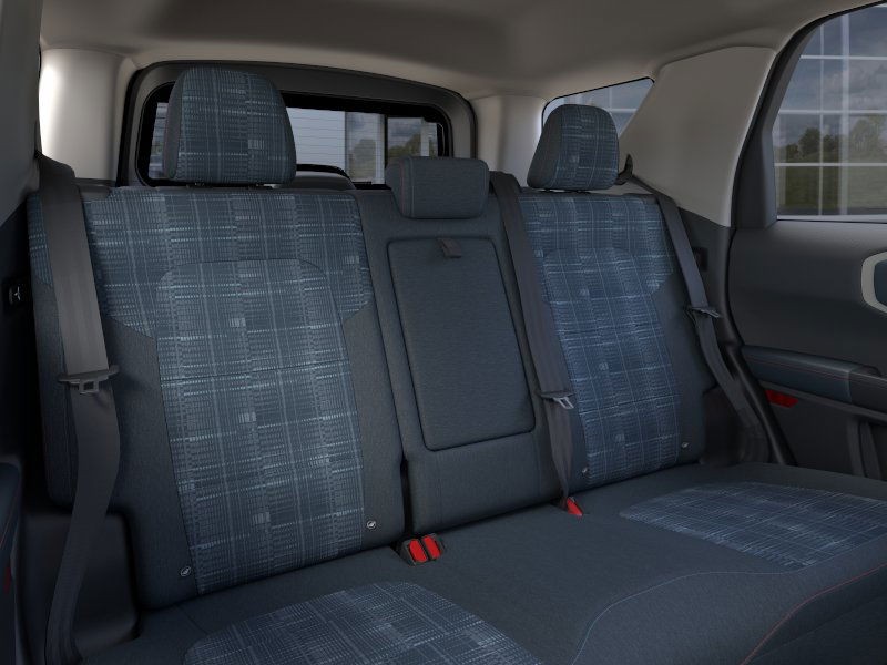 Ford Bronco Sport Vehicle Full-screen Gallery Image 11